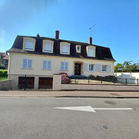 L Escapade Parodienne Paray-le-Monial Exterior foto